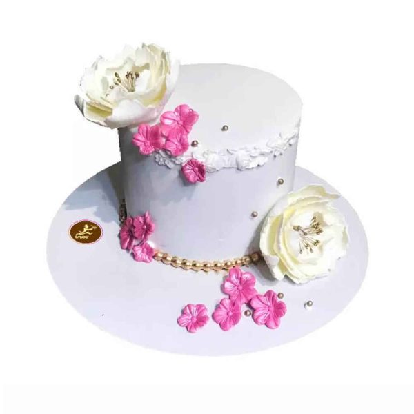 White Cake Model Floral