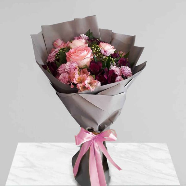 Pink Flower Bouquet Model Delroba
