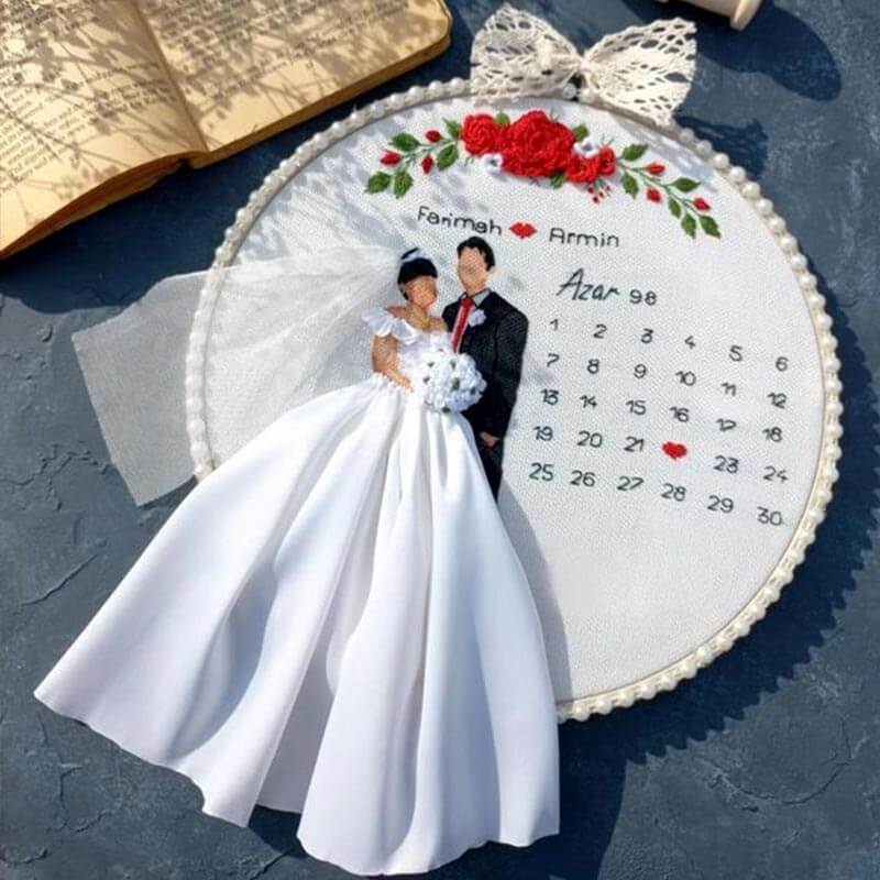 Embroidered Bride and Groom Tableau Face Design