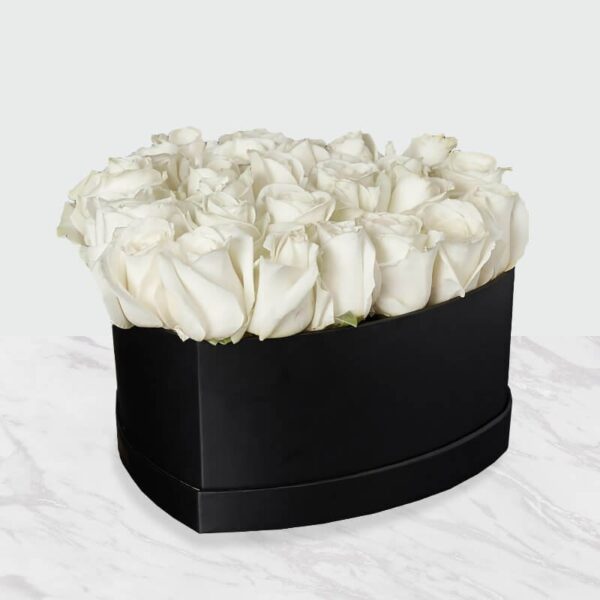 Heart-Shaped White Rose Box – A Beautiful Gift for Mother's Day with Elegant Floral Arrangbement