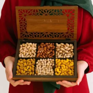 Premium Wooden Mixed Nuts Box – Includes Almonds, Pistachios, Cashews, and Hazelnuts, Perfect for Yalda Night & Gifting